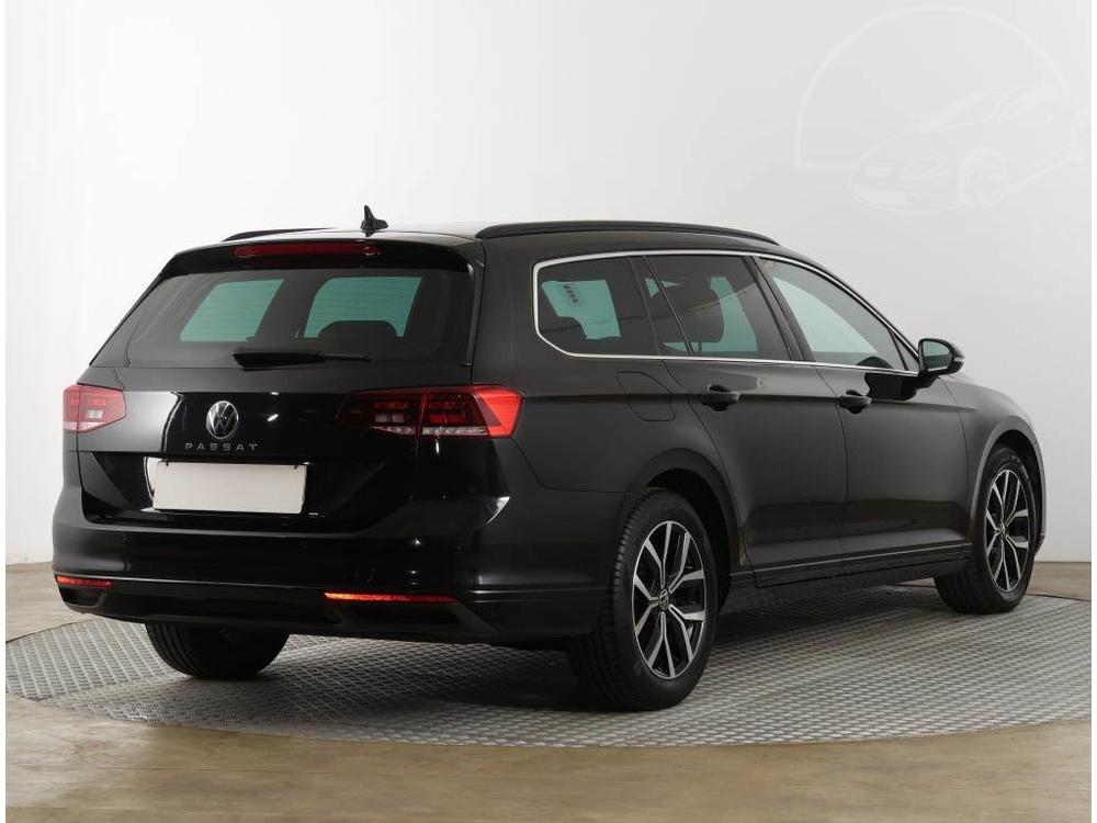 Volkswagen Passat 2.0 TDI, Automat, Navi