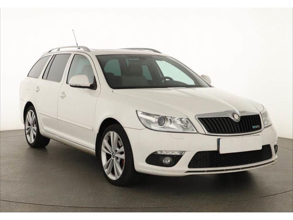 koda Octavia RS 2.0 TDI, Automat, Navi