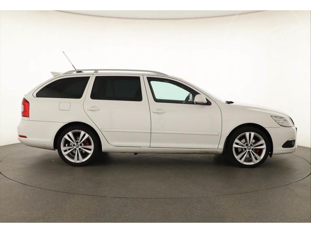 koda Octavia RS 2.0 TDI, Automat, Navi