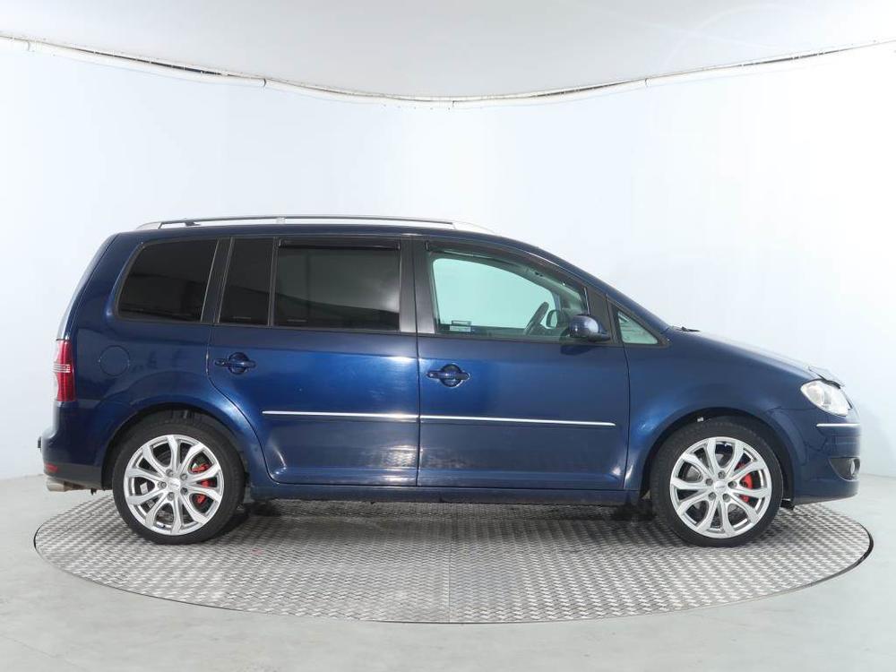 Volkswagen Touran 2.0 TDI, Automat, po STK