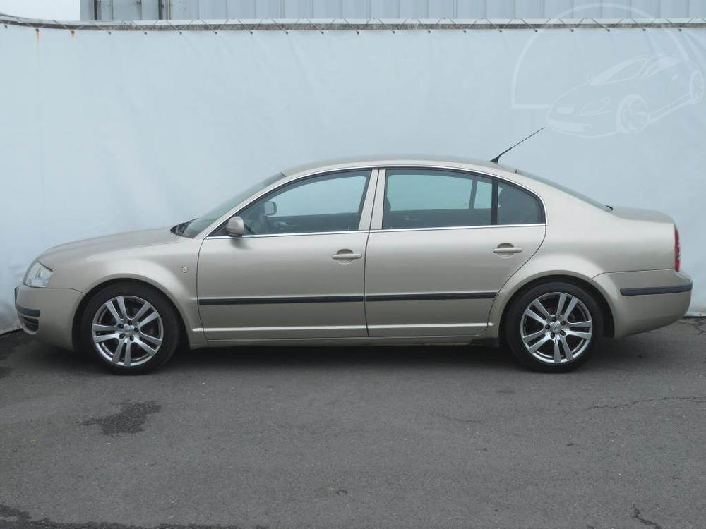 koda Superb 2.0 TDI, Comfort, po STK