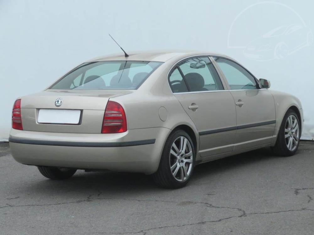 koda Superb 2.0 TDI, Comfort, po STK