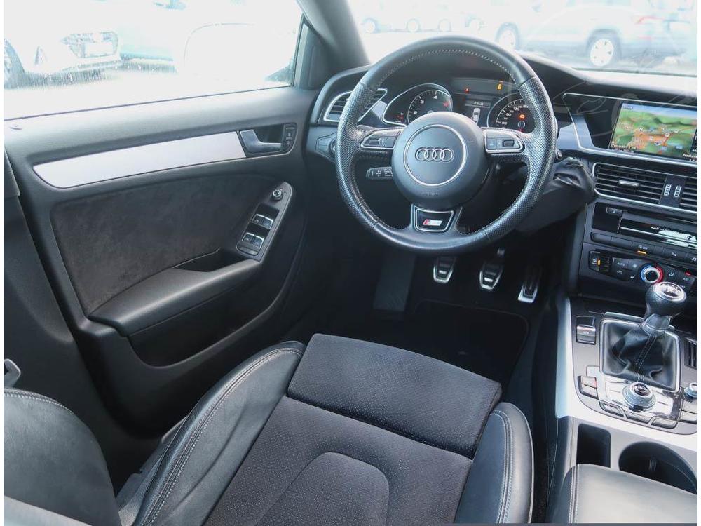 Audi A5 2.0 TDI, S-Line, Serv.kniha