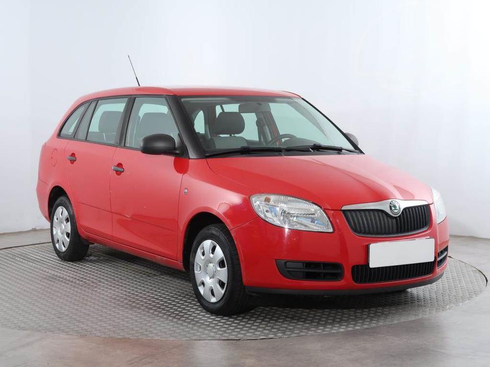 Škoda Fabia 1.2 12V, ČR,1.maj, Tažné