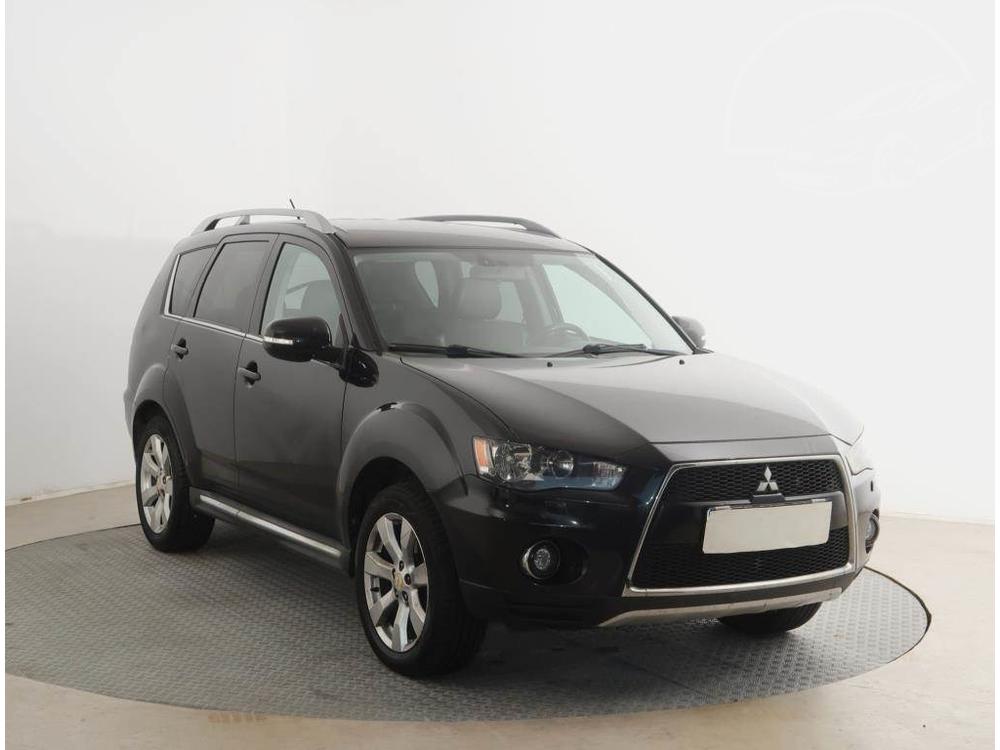 Mitsubishi Outlander 2.0 DI-D, 4X4, Serv.kniha