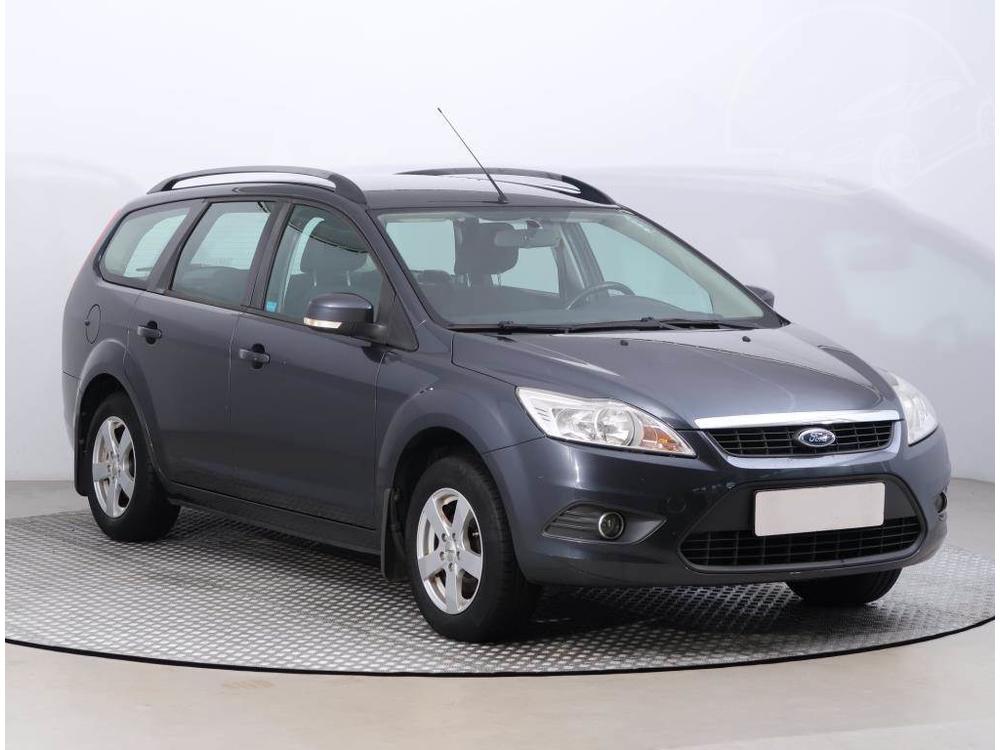 Ford Focus 1.6 i, ČR,2.maj, Serv.kniha