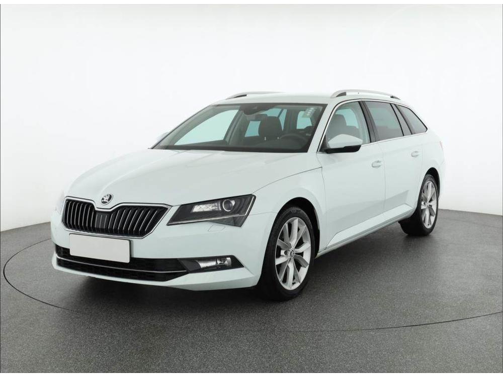 Škoda Superb 2.0 TDI, NOVÁ CENA, Automat