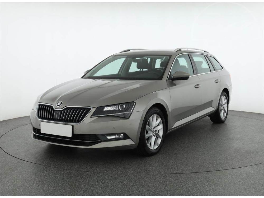 Škoda Superb 2.0 TDI, NOVÁ CENA, ČR,1.maj