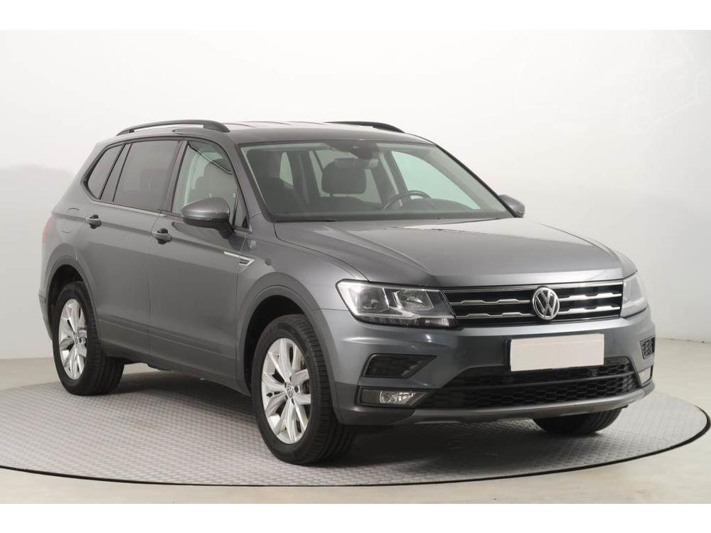 Volkswagen Tiguan 1.5 TSI, 7 míst, ČR,1.maj