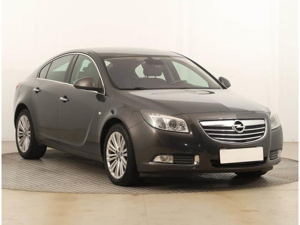 Opel Insignia 2.0 CDTI, ČR,2.maj, Serv.kniha