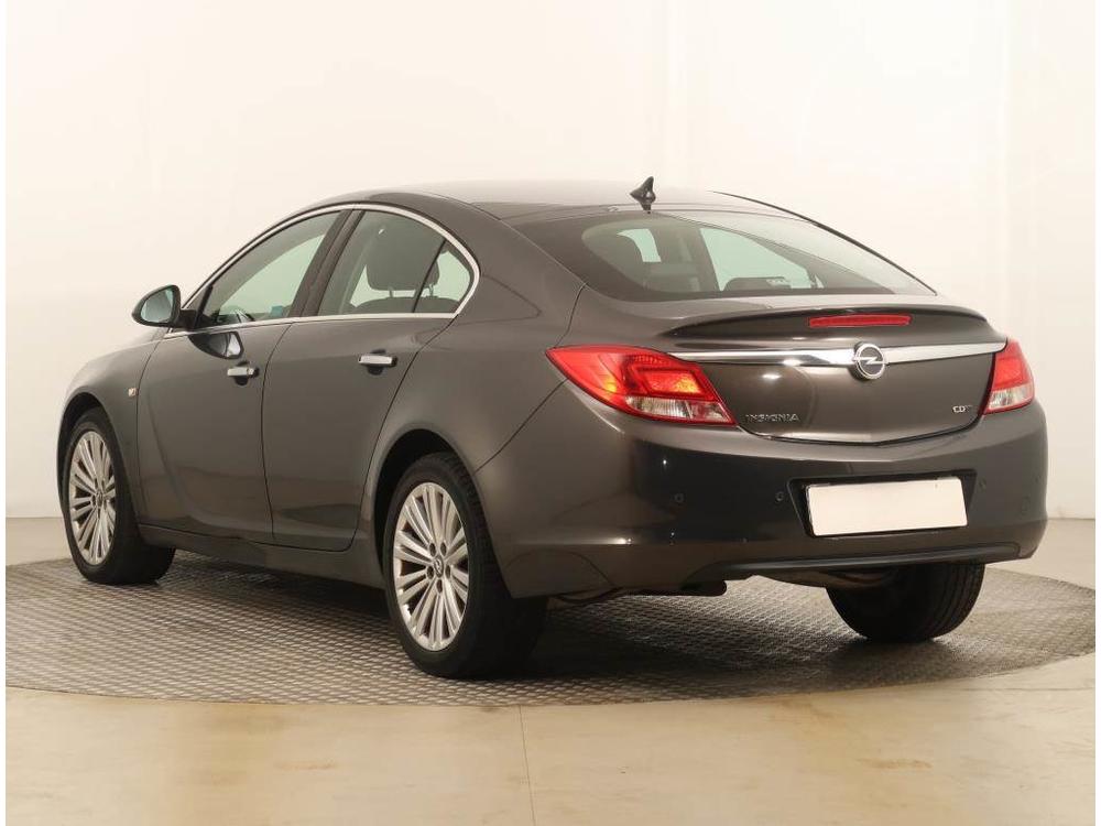 Opel Insignia 2.0 CDTI, NOV CENA, R,2.maj