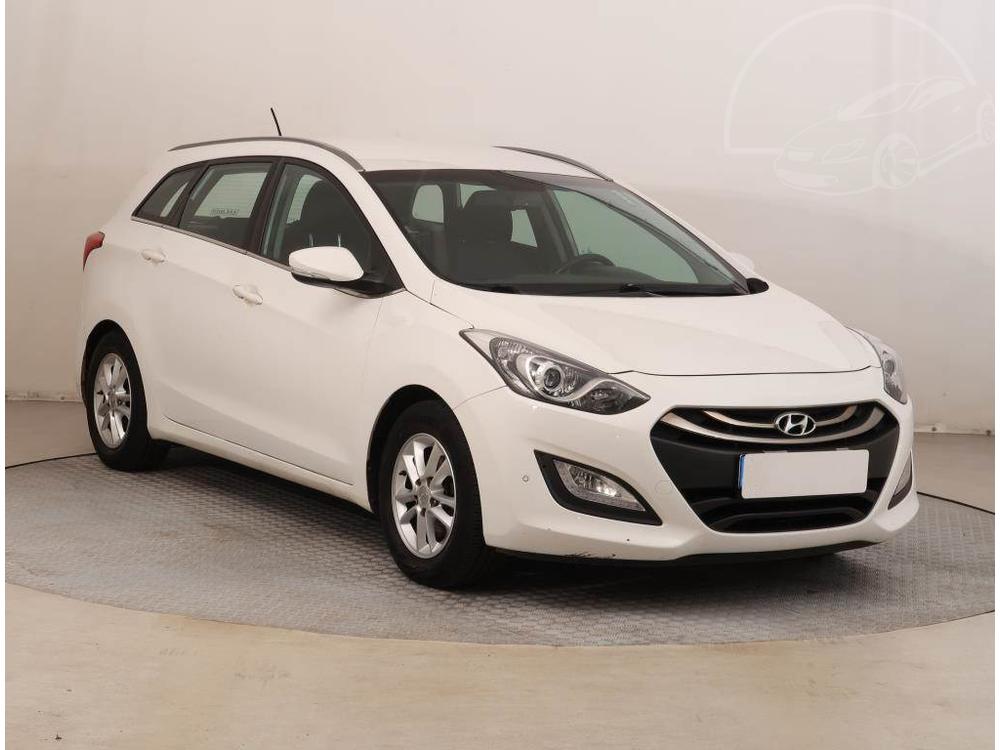 Hyundai i30 1.6 MPI, ČR,2.maj, Klima