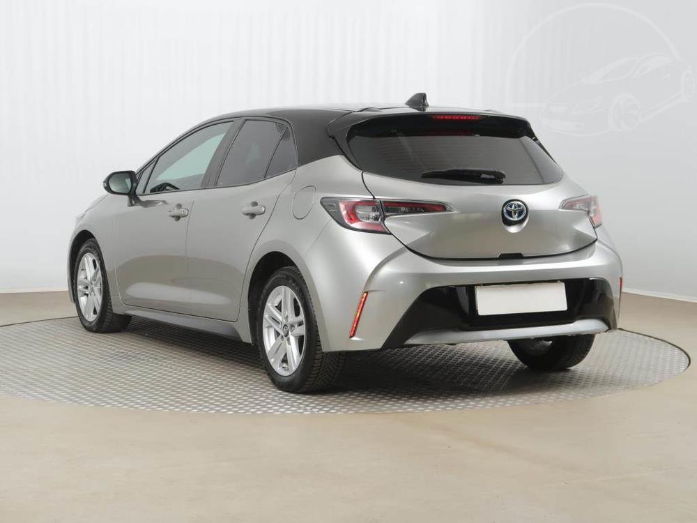 Toyota Corolla 1.8 Hybrid, NOV CENA, Automat