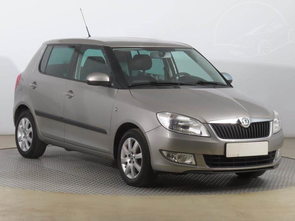 Škoda Fabia 1.2 TSI, ČR,1.maj, Serv.kniha