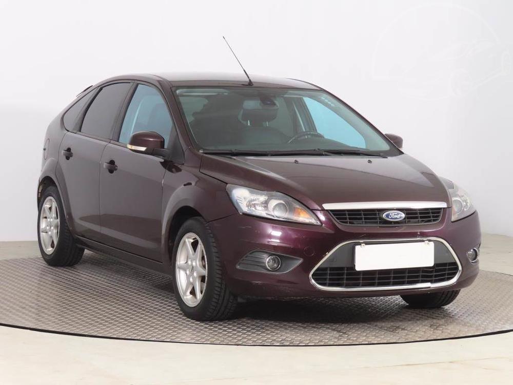 Ford Focus 1.6 16V, po STK, Tažné