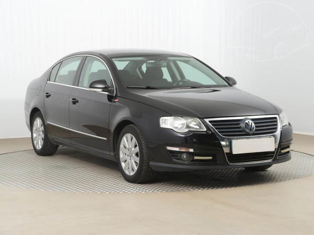 Volkswagen Passat 1.4 TSI, Automatická klima