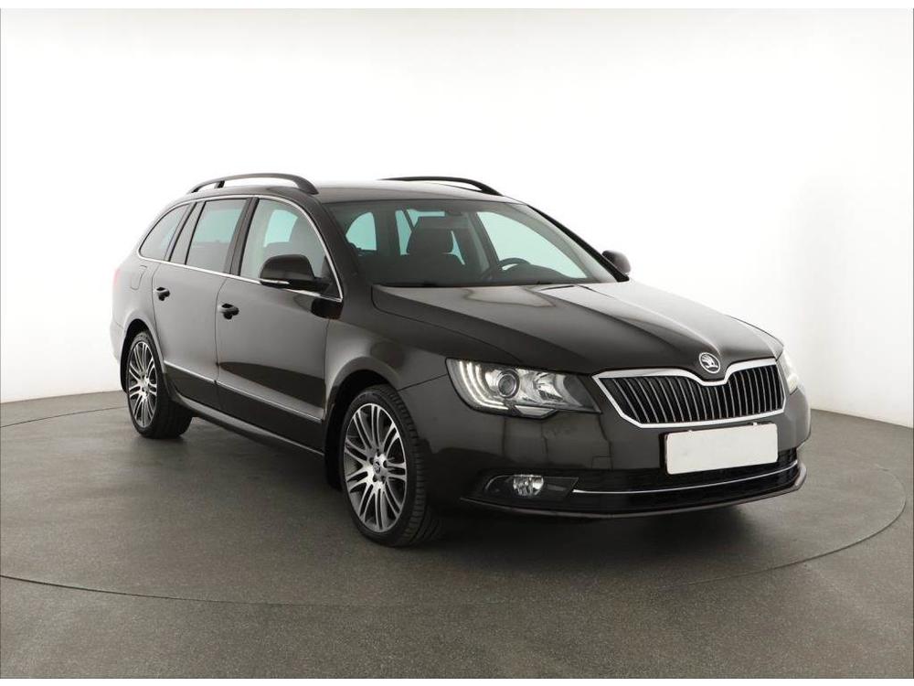 Škoda Superb 2.0 TDI, Serv.kniha