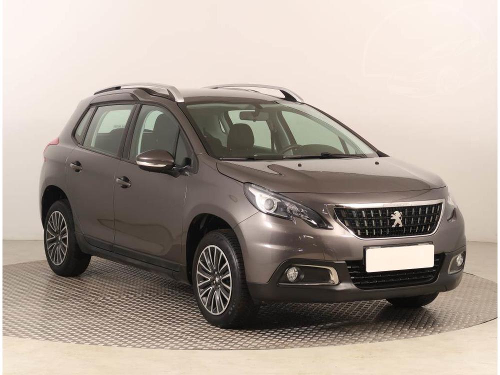 Peugeot 2008 1.2 PureTech, ČR,2.maj