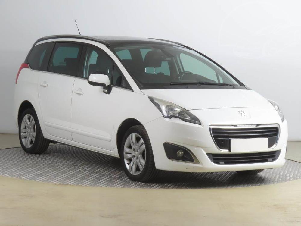 Peugeot 5008 1.6 BlueHDi, Automat, 7 míst