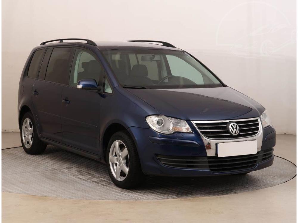 Volkswagen Touran 1.9 TDI, Automatická klima