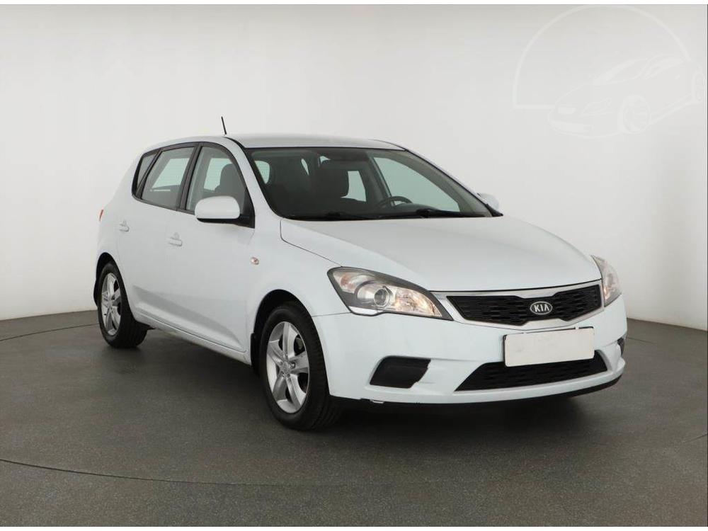 Kia Cee´d 1.6 CVVT, ČR,1.maj, Klima