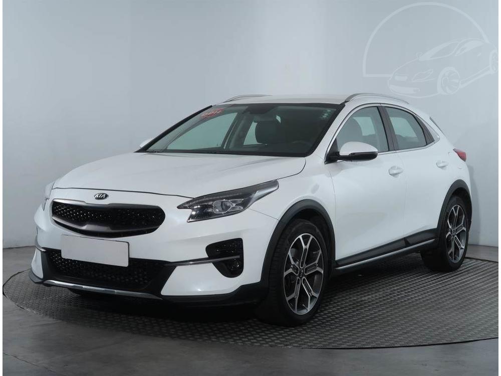 Kia XCeed 1.4 T-GDI, Gold, Serv.kniha