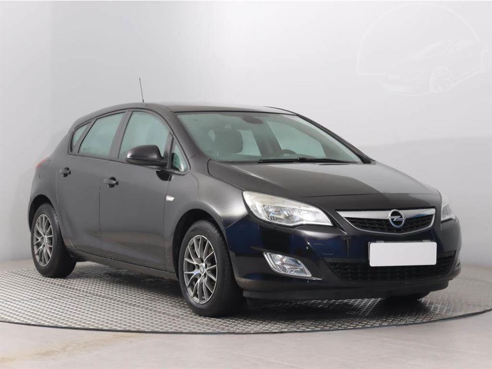 Prodm Opel Astra 1.4 16V, Automatick klima