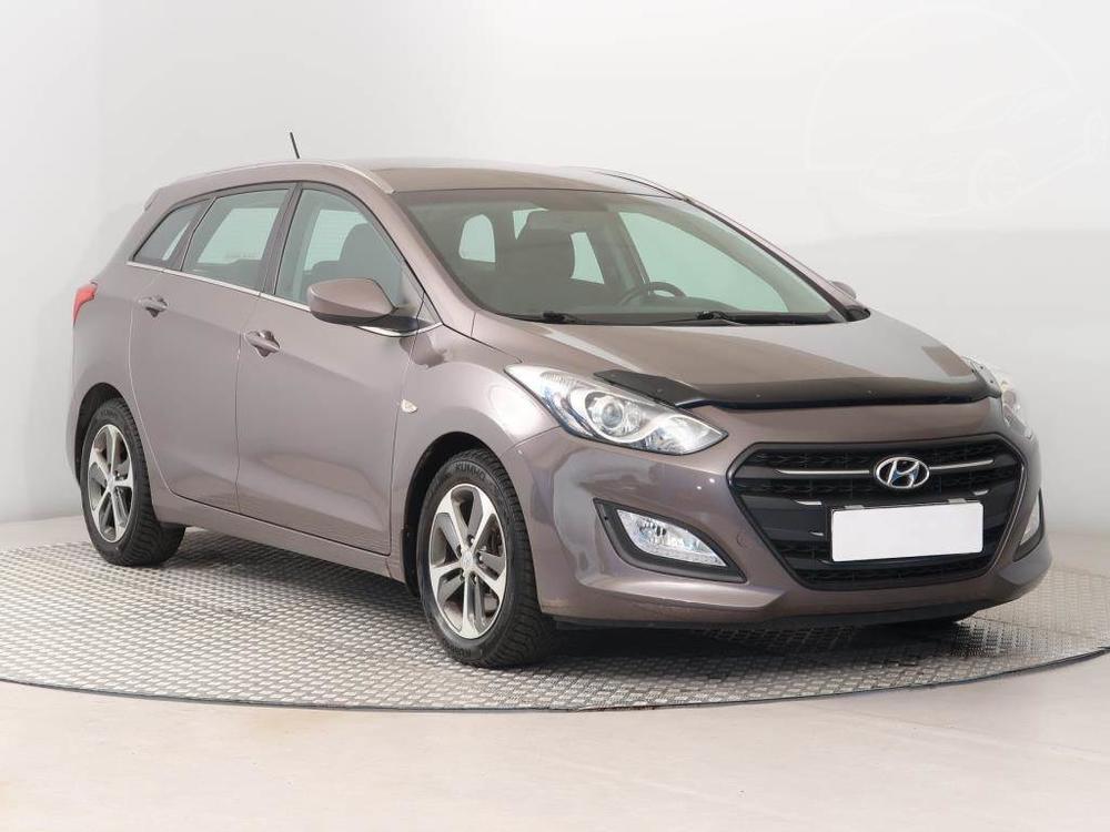 Hyundai i30 1.6 CRDi, Automatická klima