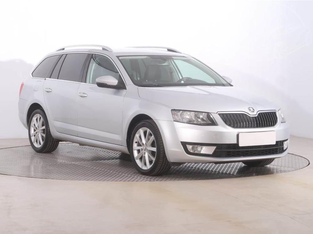 Škoda Octavia 2.0 TDI, Automatická klima