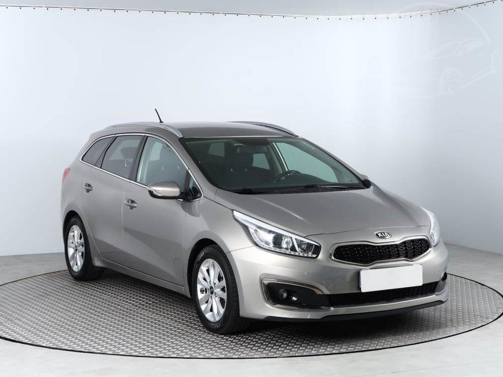 Kia Cee´d 1.6 GDI, Gold, Serv.kniha