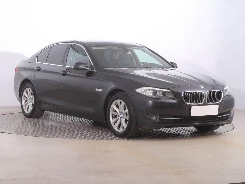 BMW 520 520d, Automat, Serv.kniha