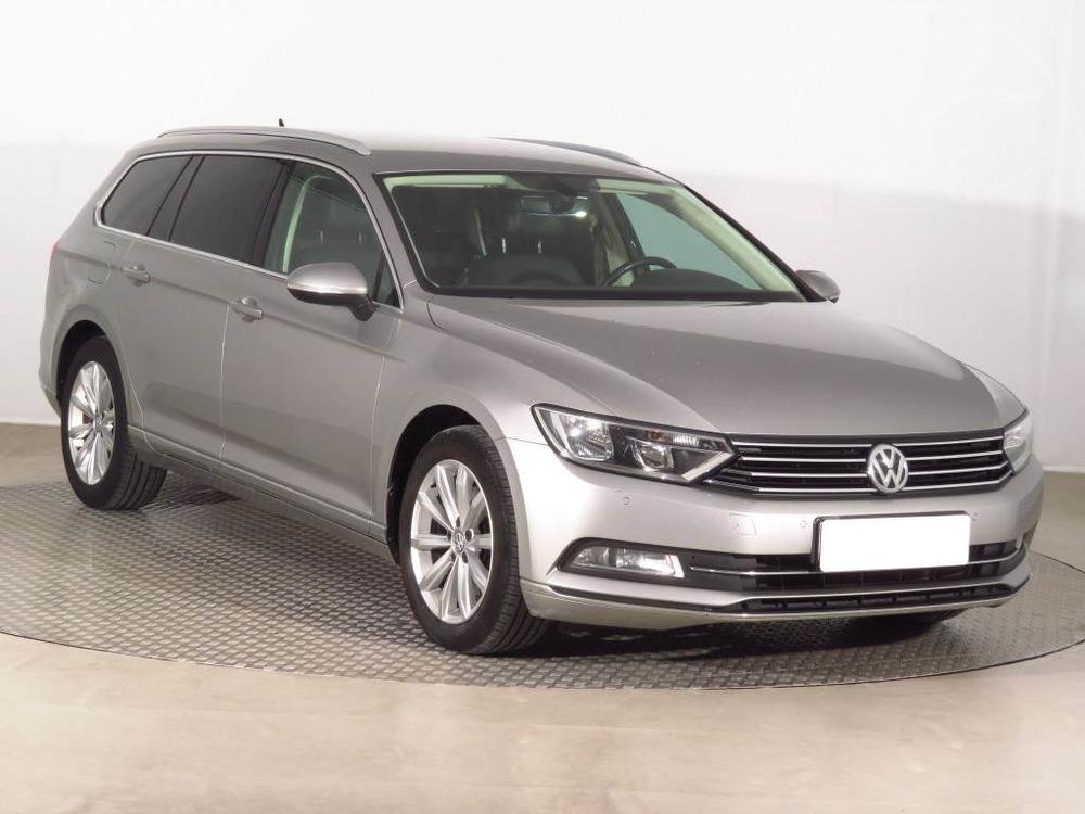 Volkswagen Passat 1.6 TDI, Ke, Navi