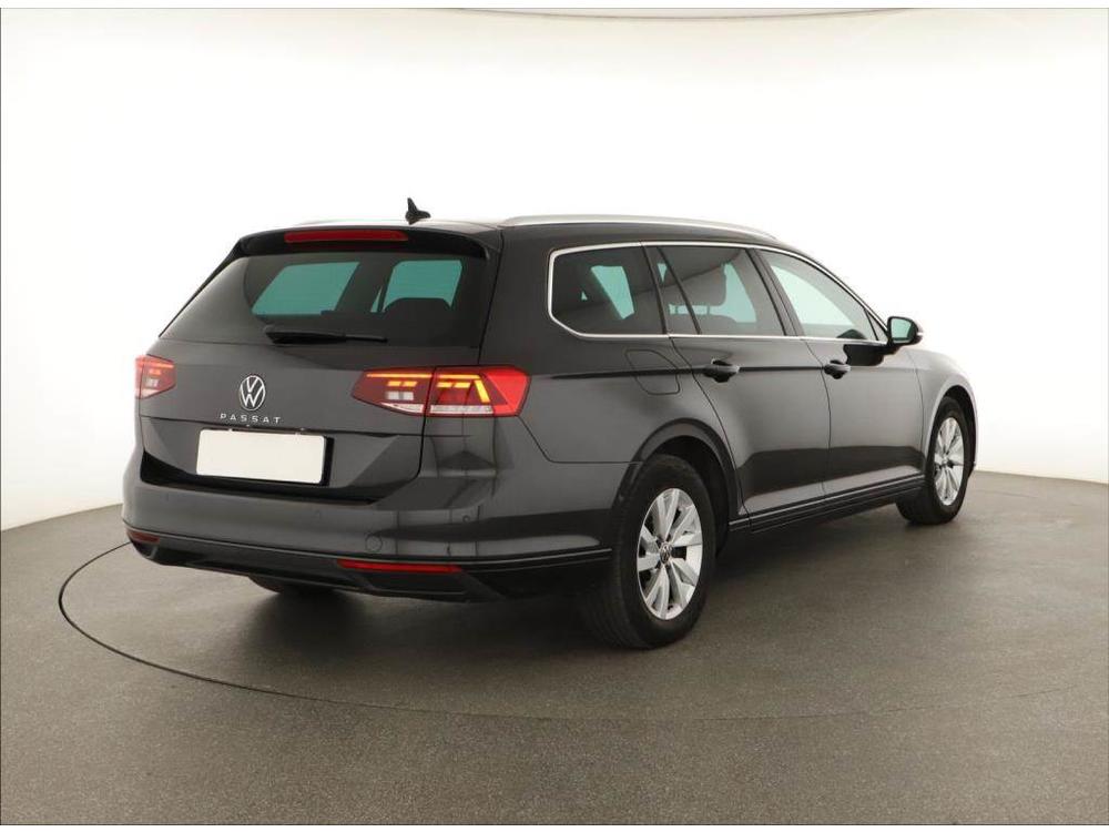 Volkswagen Passat 2.0 TDI, Business, Automat