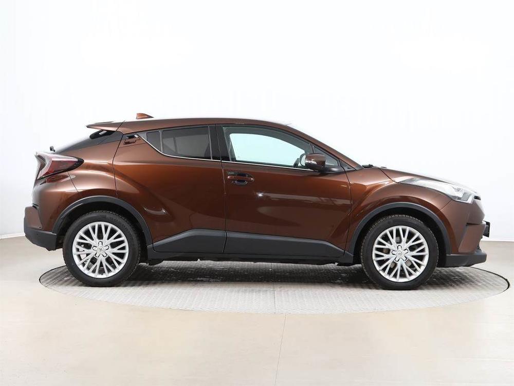 Toyota C-HR 1.2 Turbo, Serv.kniha, Ke