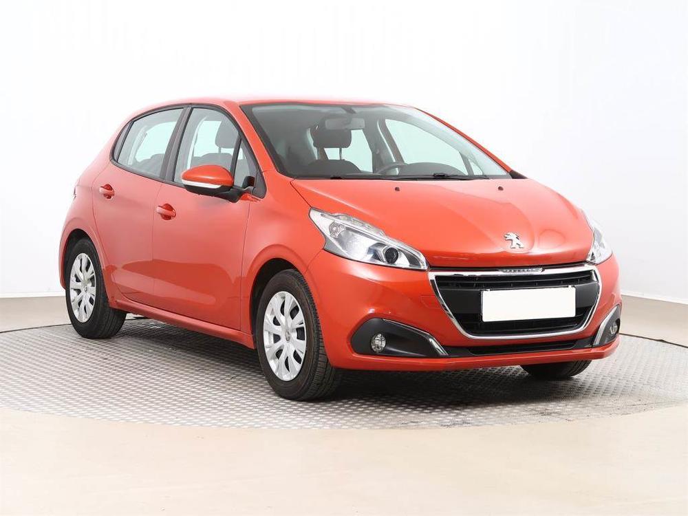 Peugeot 208 1.2 PureTech, ČR,2.maj