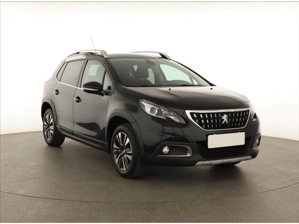 Peugeot 2008 1.2 PureTech, ČR,1.maj