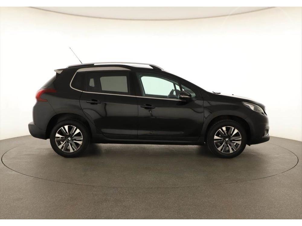 Peugeot 2008 1.2 PureTech, R,1.maj