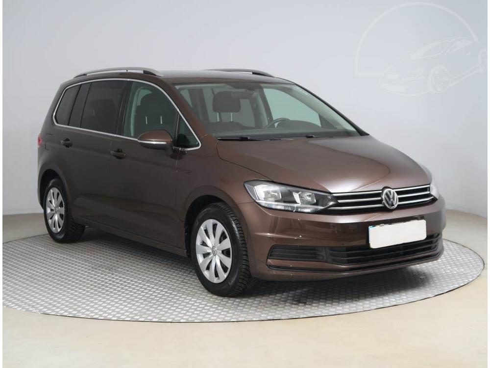 Volkswagen Touran 1.4 TSI, Automatická klima