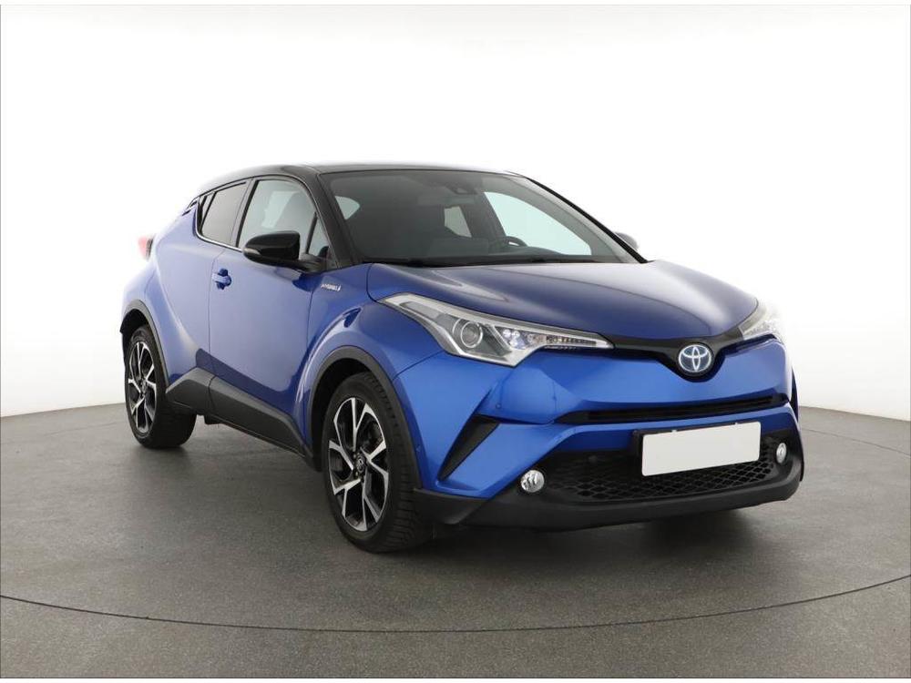 Toyota C-HR 1.8 Hybrid, Automat, ČR,1.maj