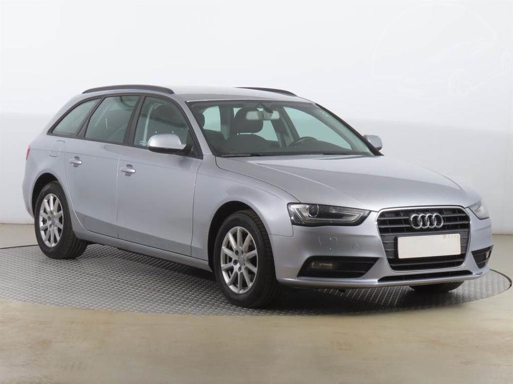 Prodm Audi A4 2.0 TDI, Serv.kniha