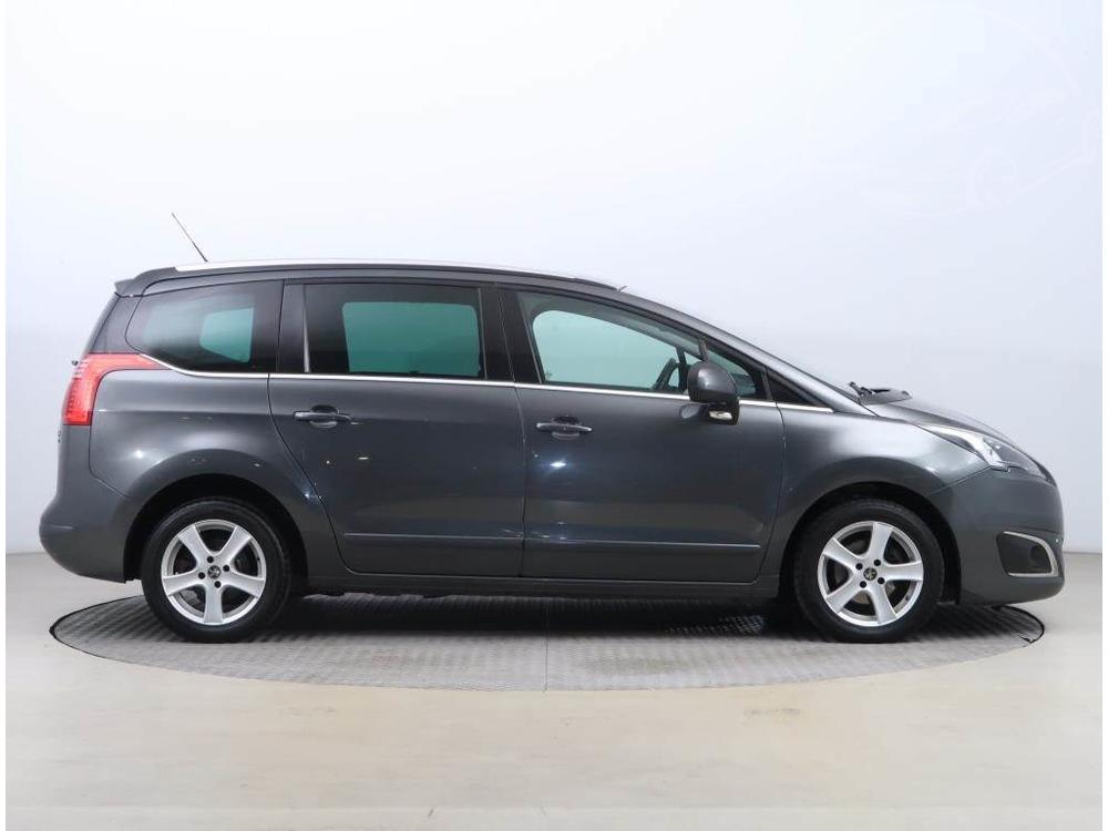 Peugeot 5008 1.6 HDi, Automat, Navi