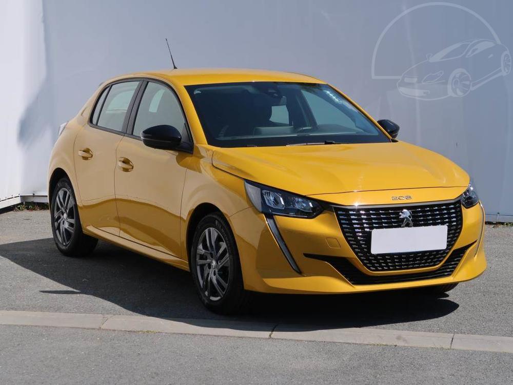 Peugeot 208 1.2 PureTech, ČR,1.maj