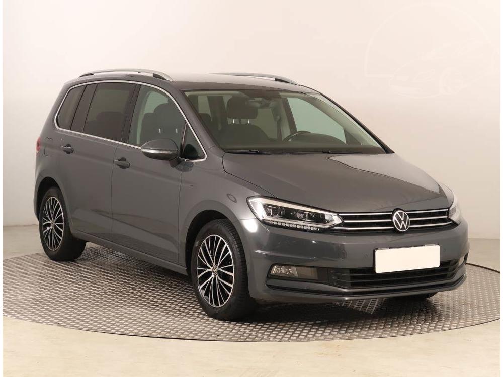 Volkswagen Touran 1.5 TSI, R,1.maj, Serv.kniha