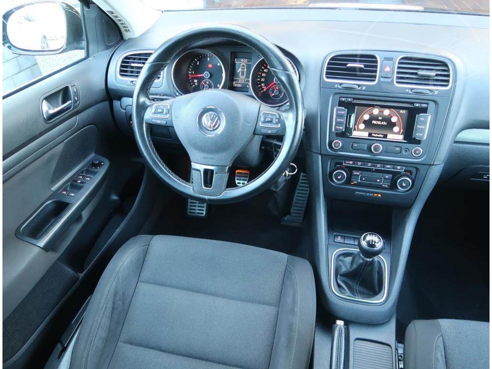 Volkswagen Golf 2.0 TDI, Automatick klima