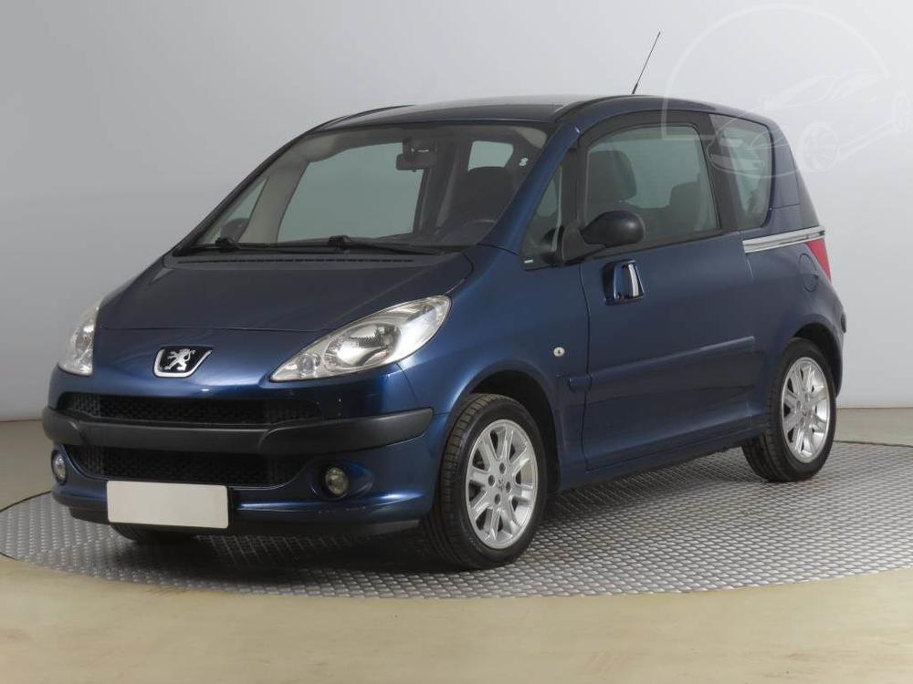 Peugeot 1007 1.4 HDI, po STK, zamluveno