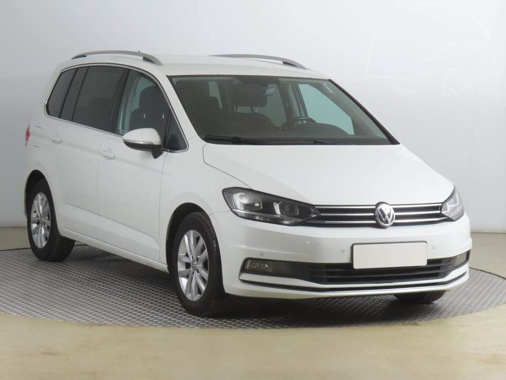 Volkswagen Touran 2.0 TDI, Automat, 7 míst, ČR