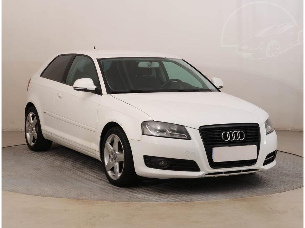 Audi A3 1.6 TDI, Automatická klima