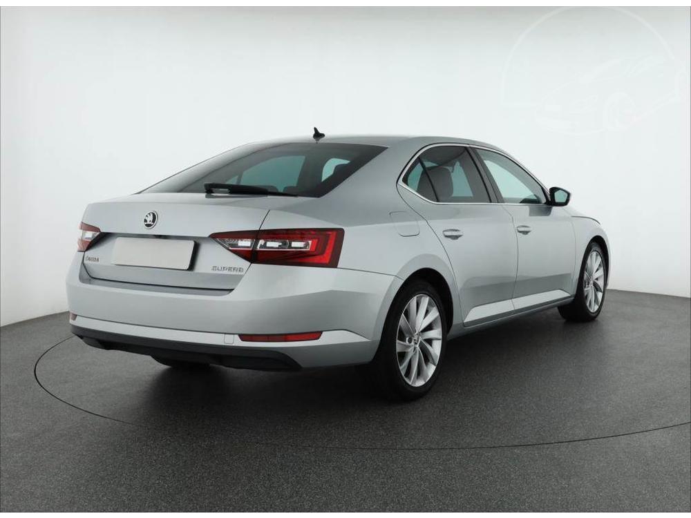 koda Superb 2.0 TDI, Automat, R,2.maj