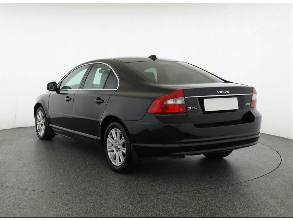 Volvo S80 2.4 D5, Automat, po STK