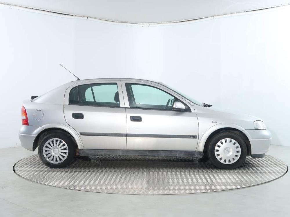 Opel Astra 1.6 16V, NOV CENA, Klima